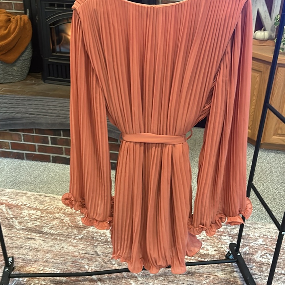 Flowy Romper - Picture 4 of 5